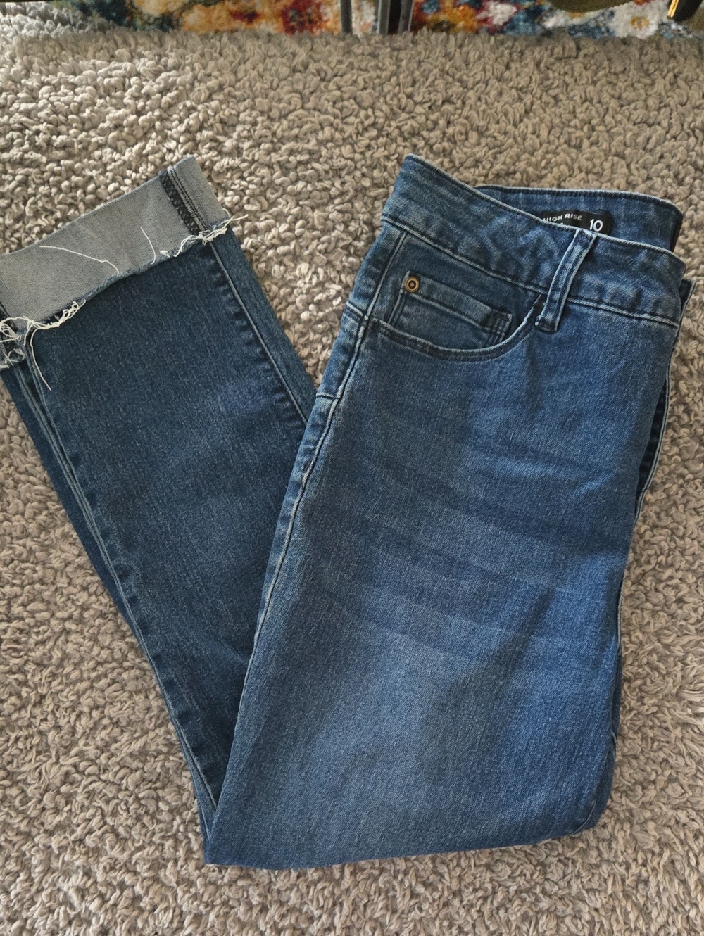 Women’s High-Rise Blue Denim Capri/ankle Cuffed Jeans-Size 10
